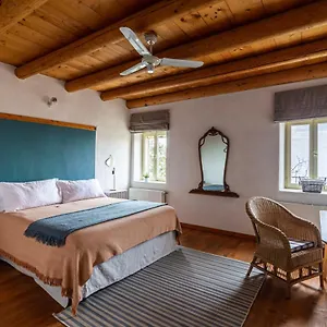  Bed & Breakfast Dimora Valverde Italia