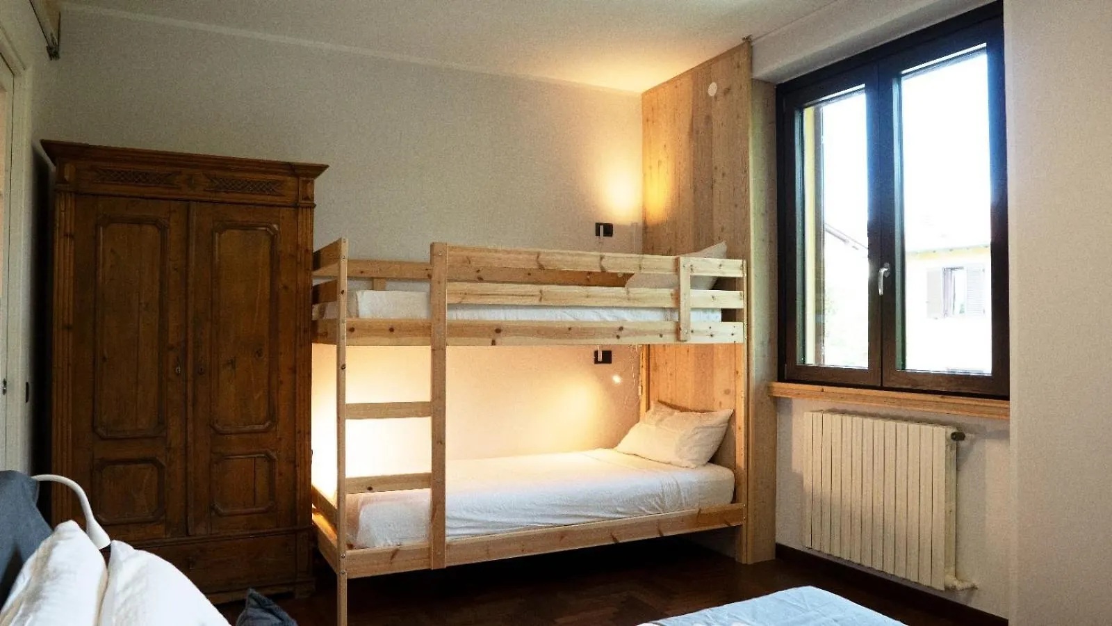 Woodbnb Cassina Rizzardi 0*,