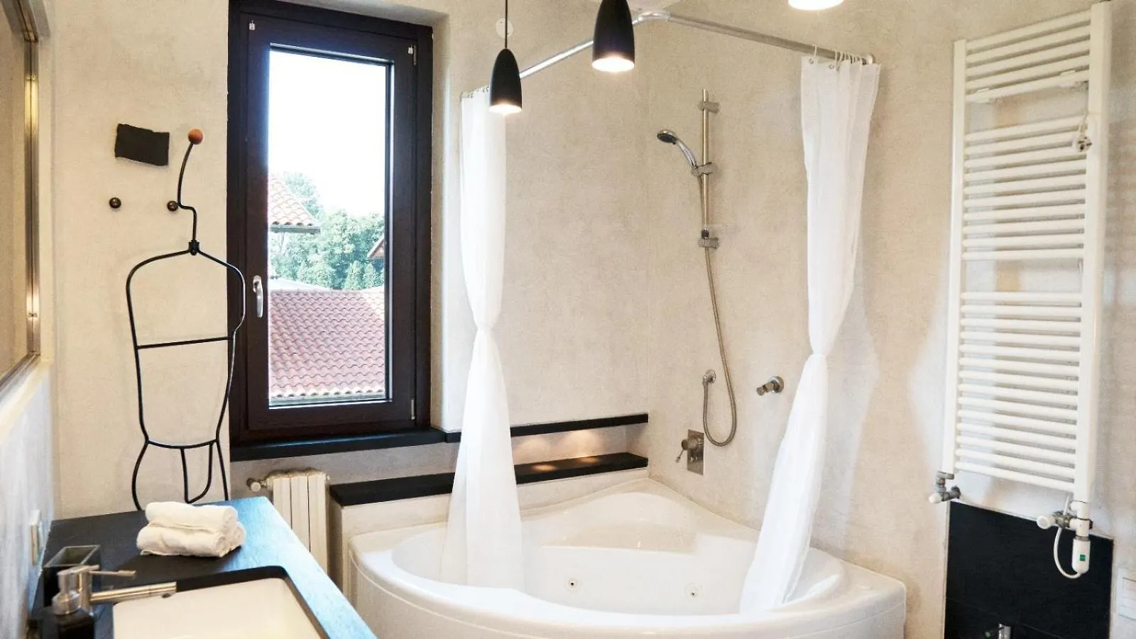 Woodbnb Cassina Rizzardi Italy